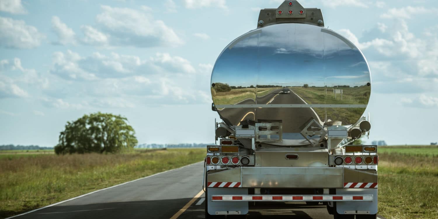 chemical-tanker-vs-food-grade-tanker-phoenix-truck-driving-institute