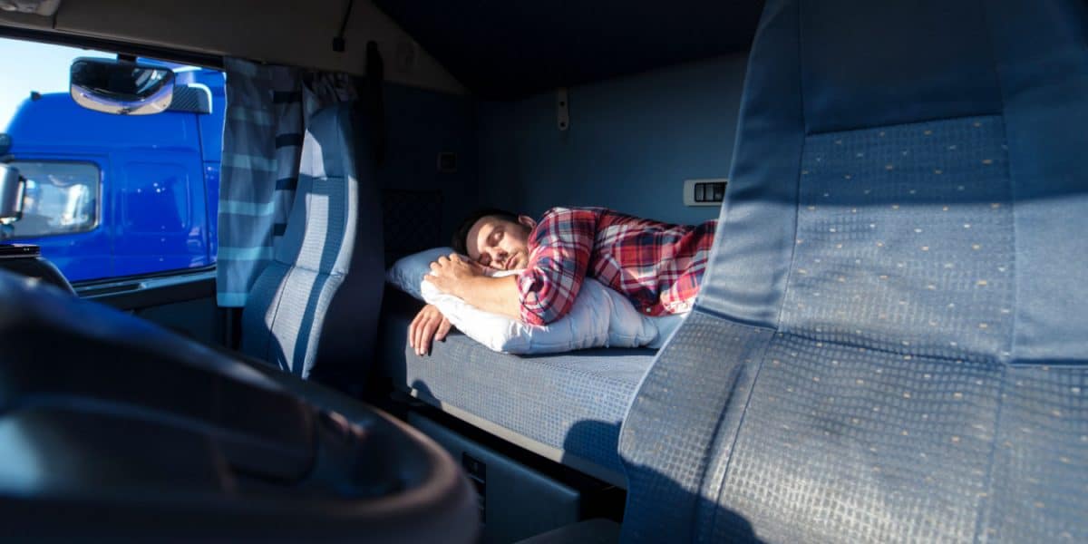 The Importance of Sleep For Truckers