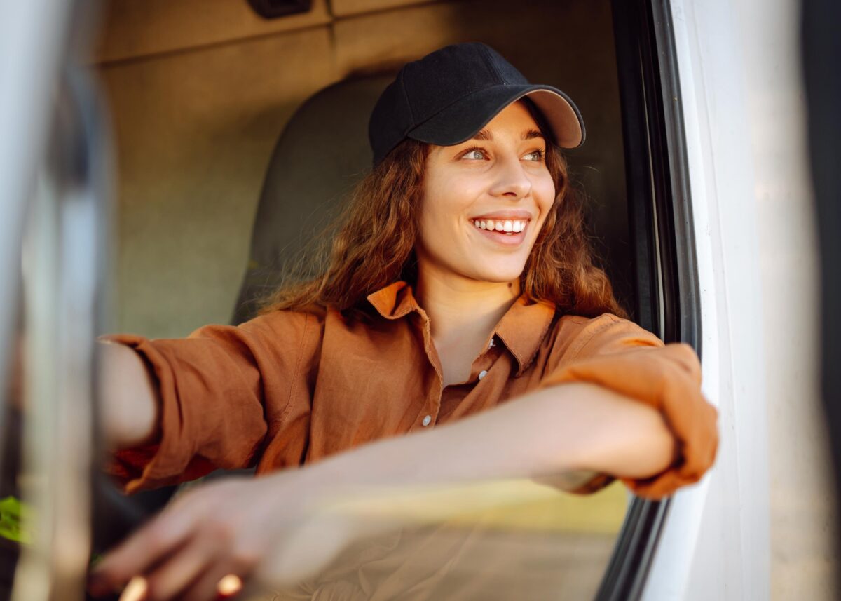 Kickstart Your Career in the New Year: The Advantages of Becoming a Truck Driver in 2025